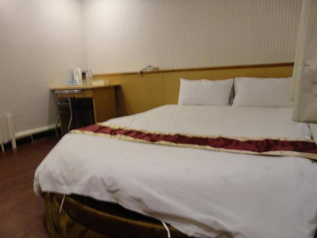 Yi Pin Yuan Hotel Тайнань Экстерьер фото