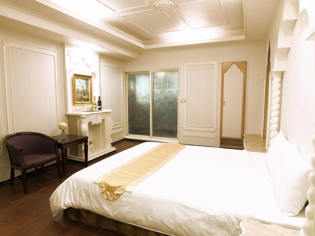 Yi Pin Yuan Hotel Тайнань Экстерьер фото