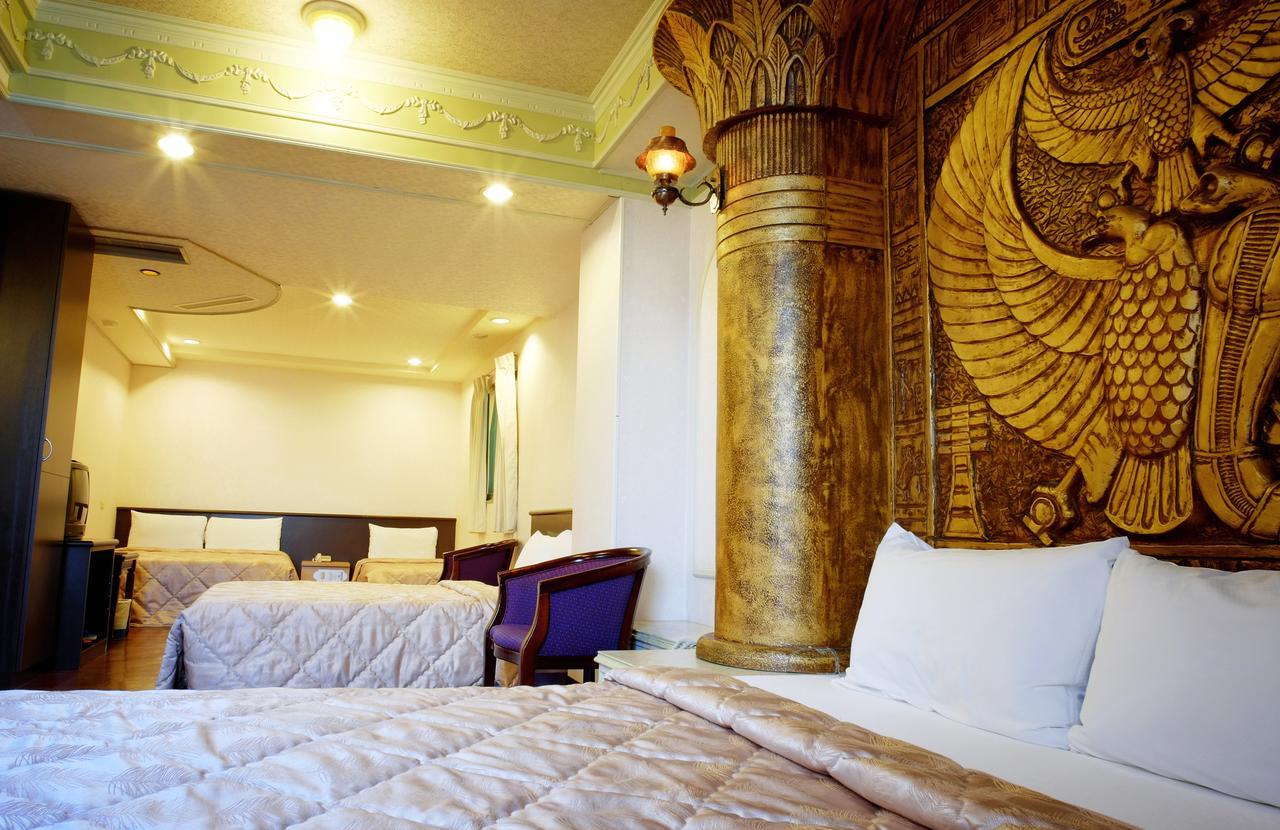 Yi Pin Yuan Hotel Тайнань Экстерьер фото
